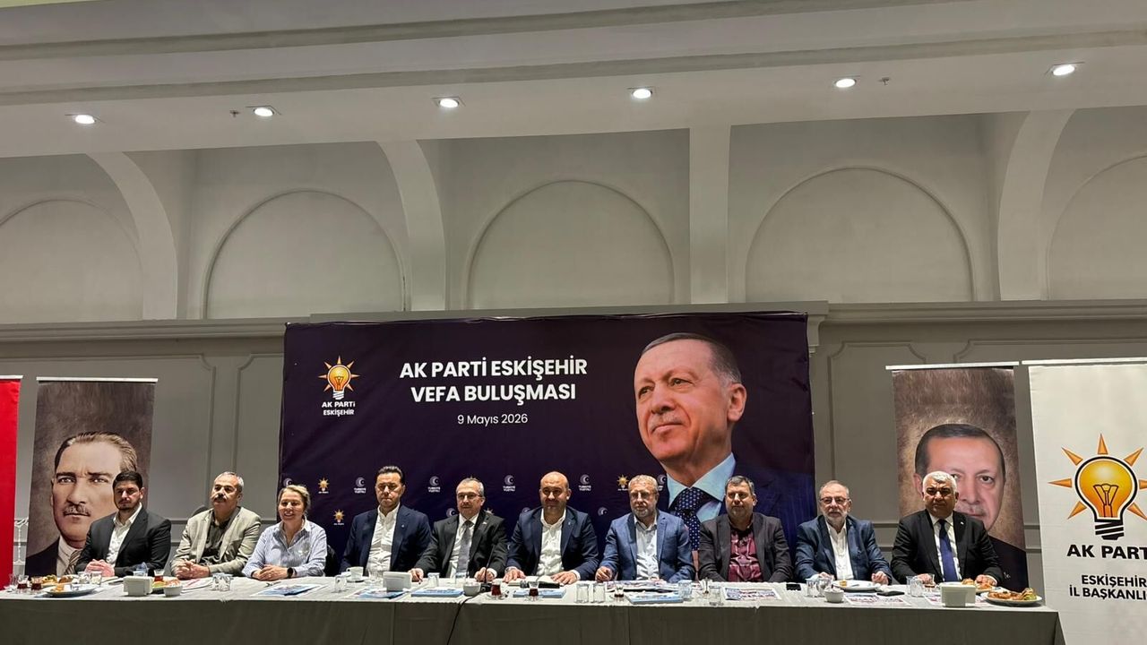 Eskişehir AK Parti’de Türkiye Yüzyılı Hedefleri Masaya Yatırıldı