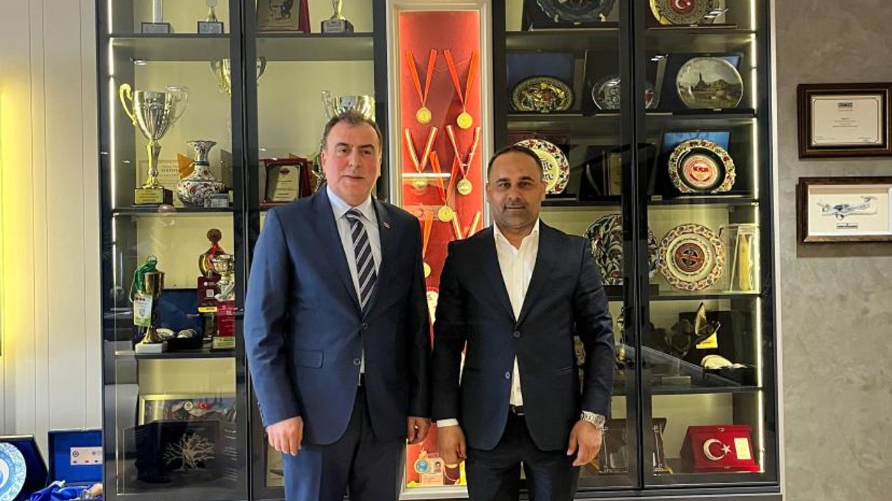 Ayhan Sezer'den Medya 26 Grup'a ziyaret