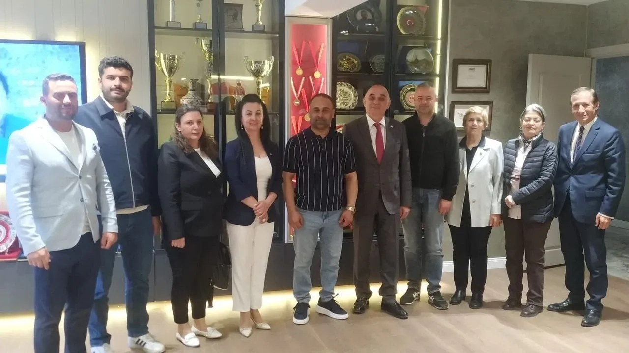 CHP Odunpazarı Yönetiminden Medya 26 Grup’a Ziyaret