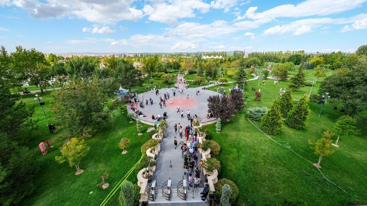 Bayram tatilinde turistler müzelere akın etti