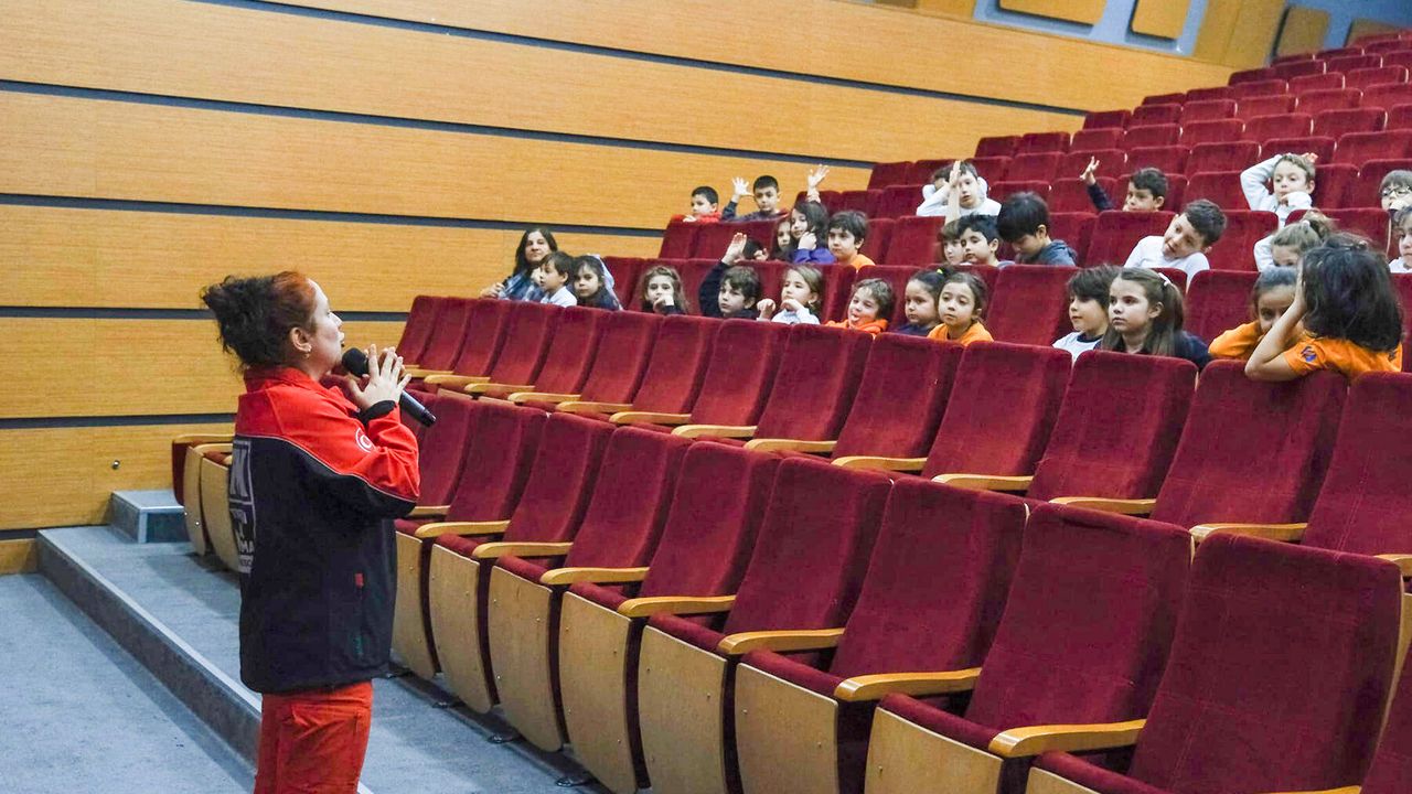 TAK Ekibi afet bilinci oluşturdu