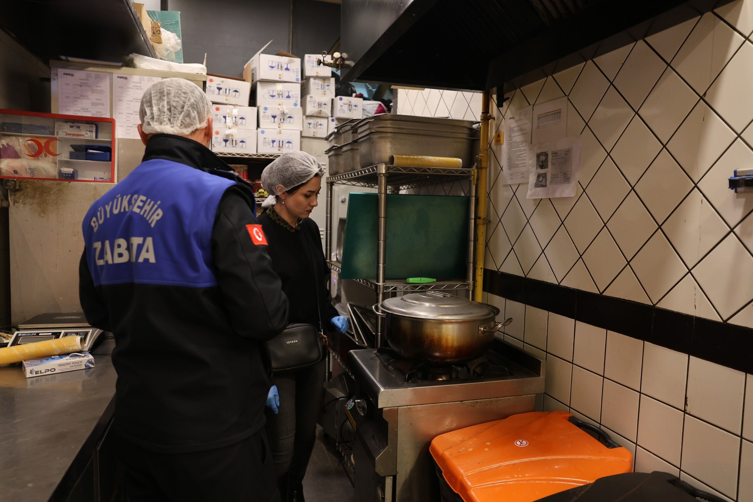 Fiyat etiketi ve hijyen kuralları tek tek kontrol edildi