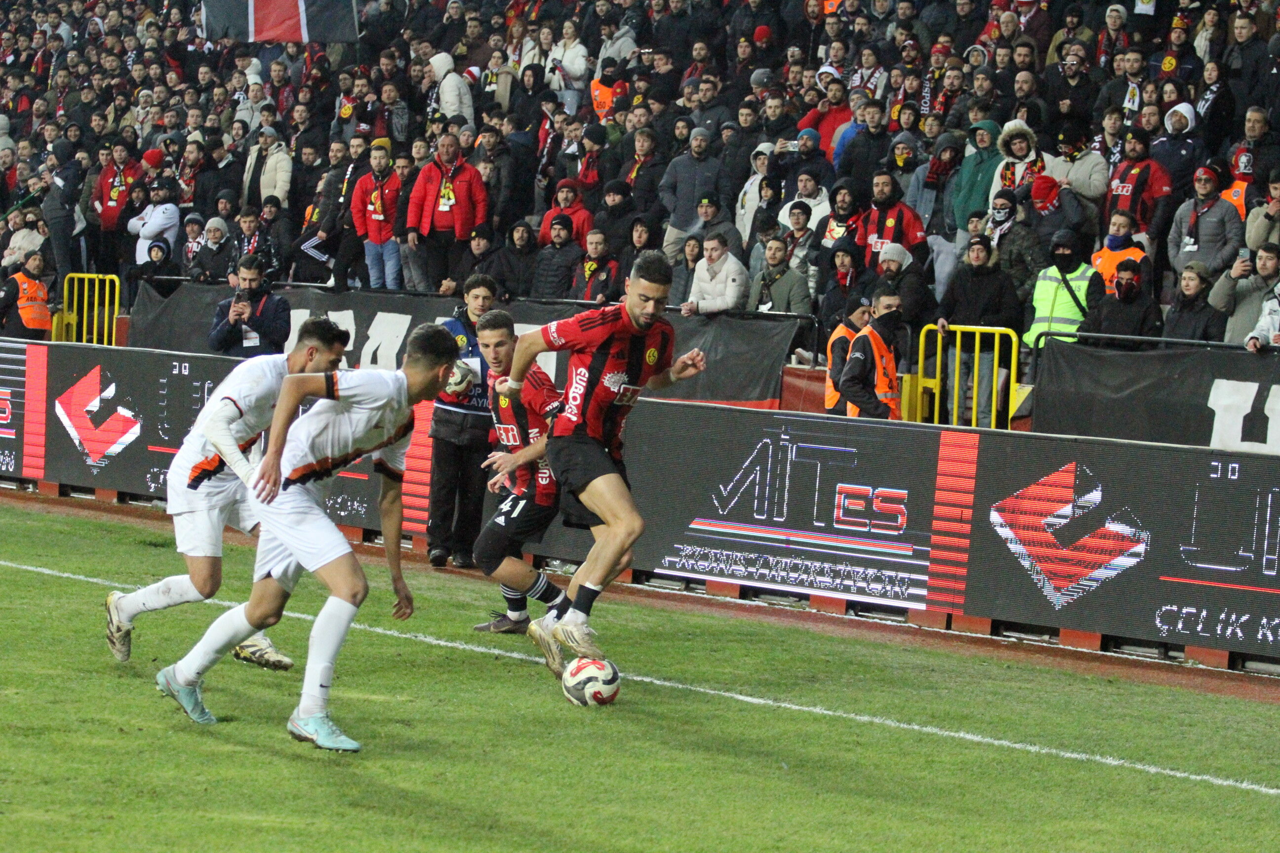 Köklü rekabette 59. maç heyecanı