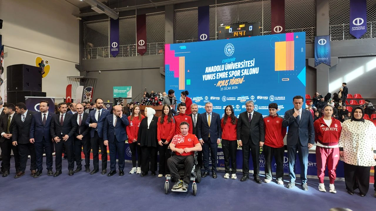 Bakan Bak: Eskişehir’i spor şehri yapacağız!