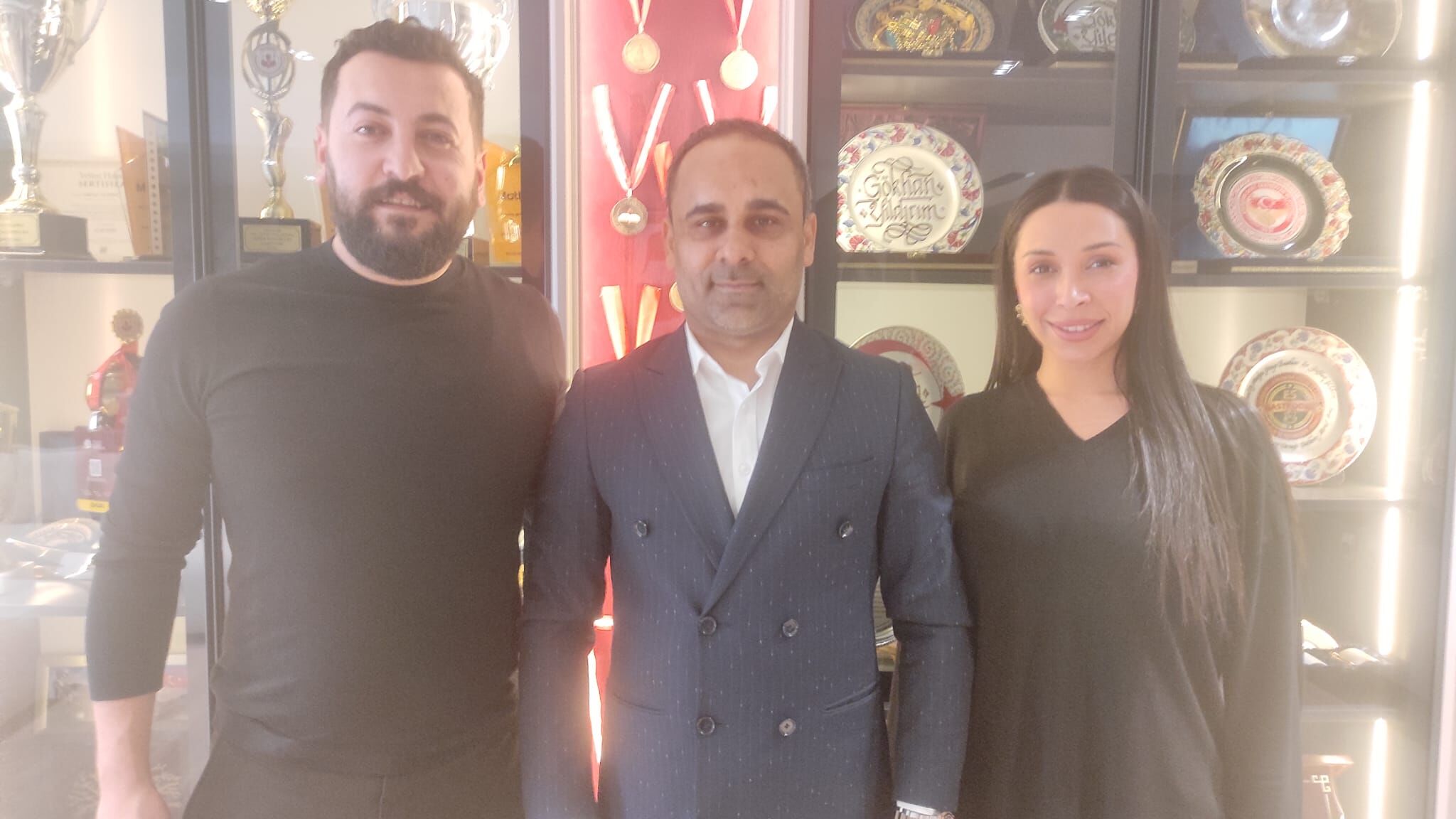 Medya ve Güzellik Dünyası İçin Bir Arada