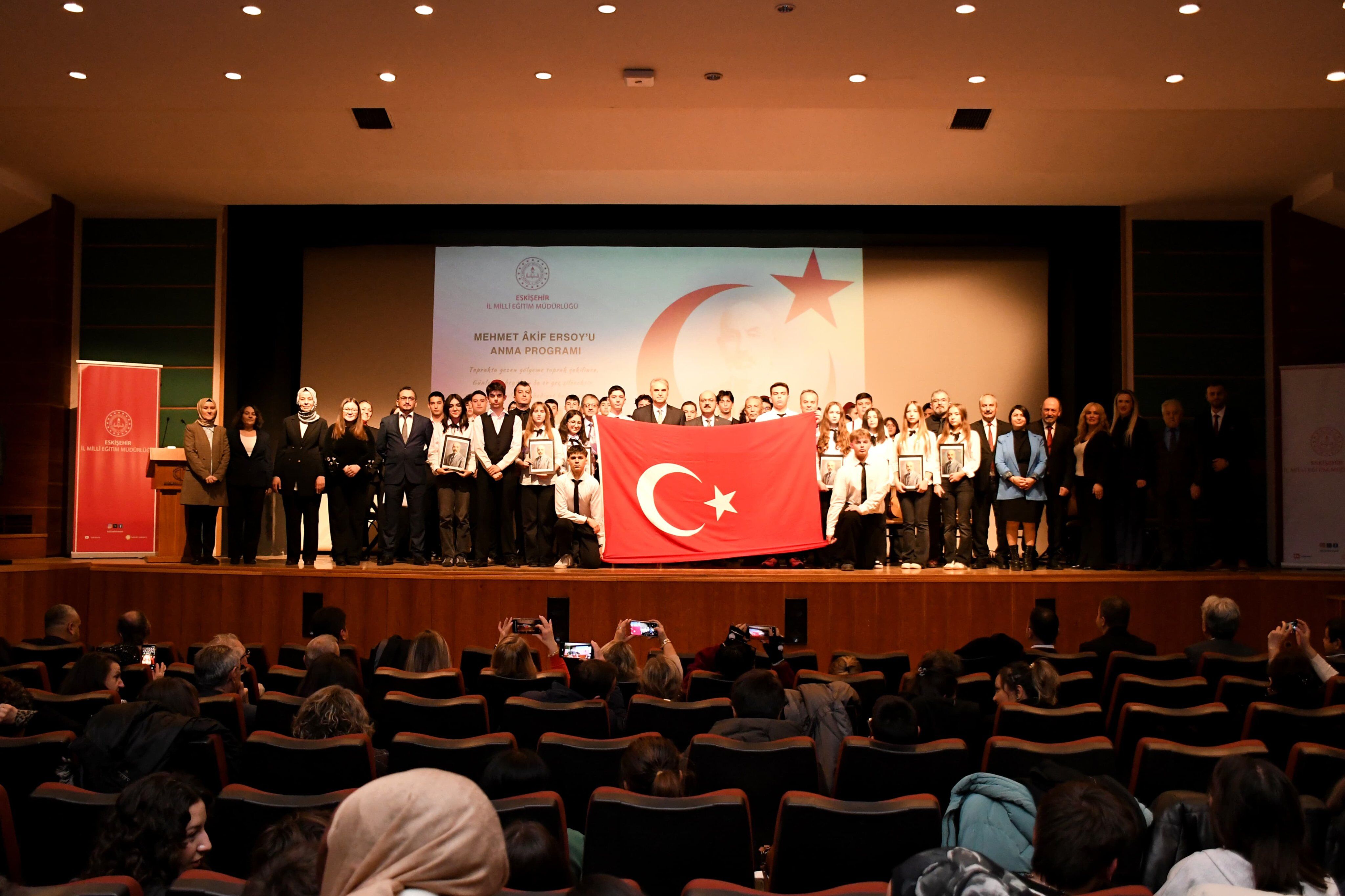 Atatürk Lisesi’nden Görkemli Anma
