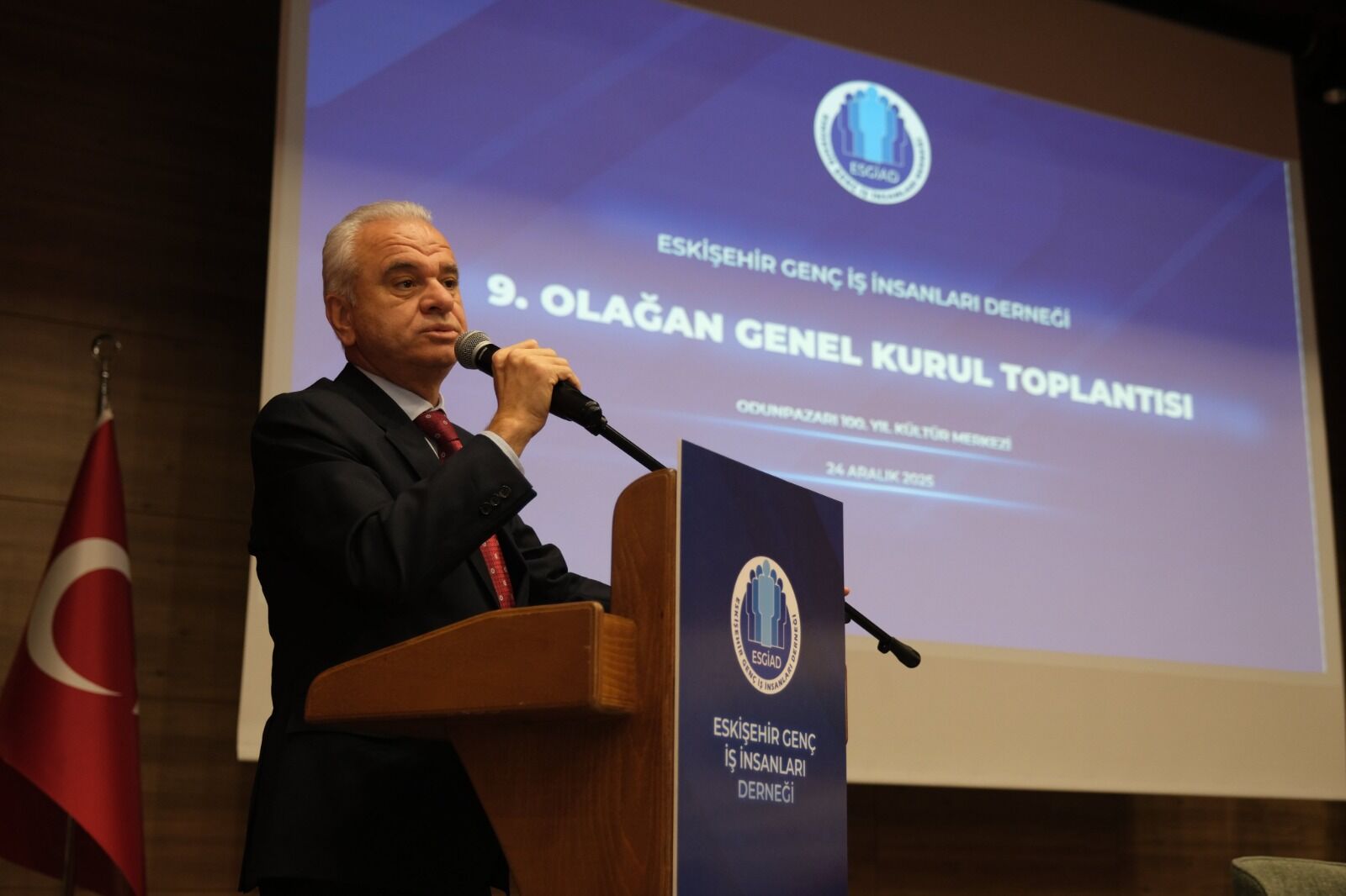 ETO Başkanı Güler, ESGİAD genel kurulunda genç iş dünyasıyla buluştu