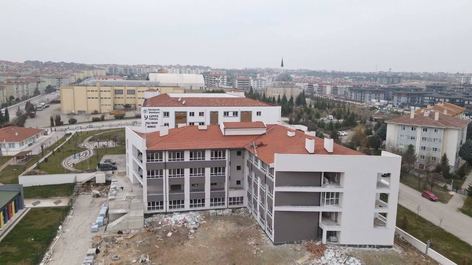 Kazım Kurt’un vizyon projesi Alzheimer Merkezi son aşamada