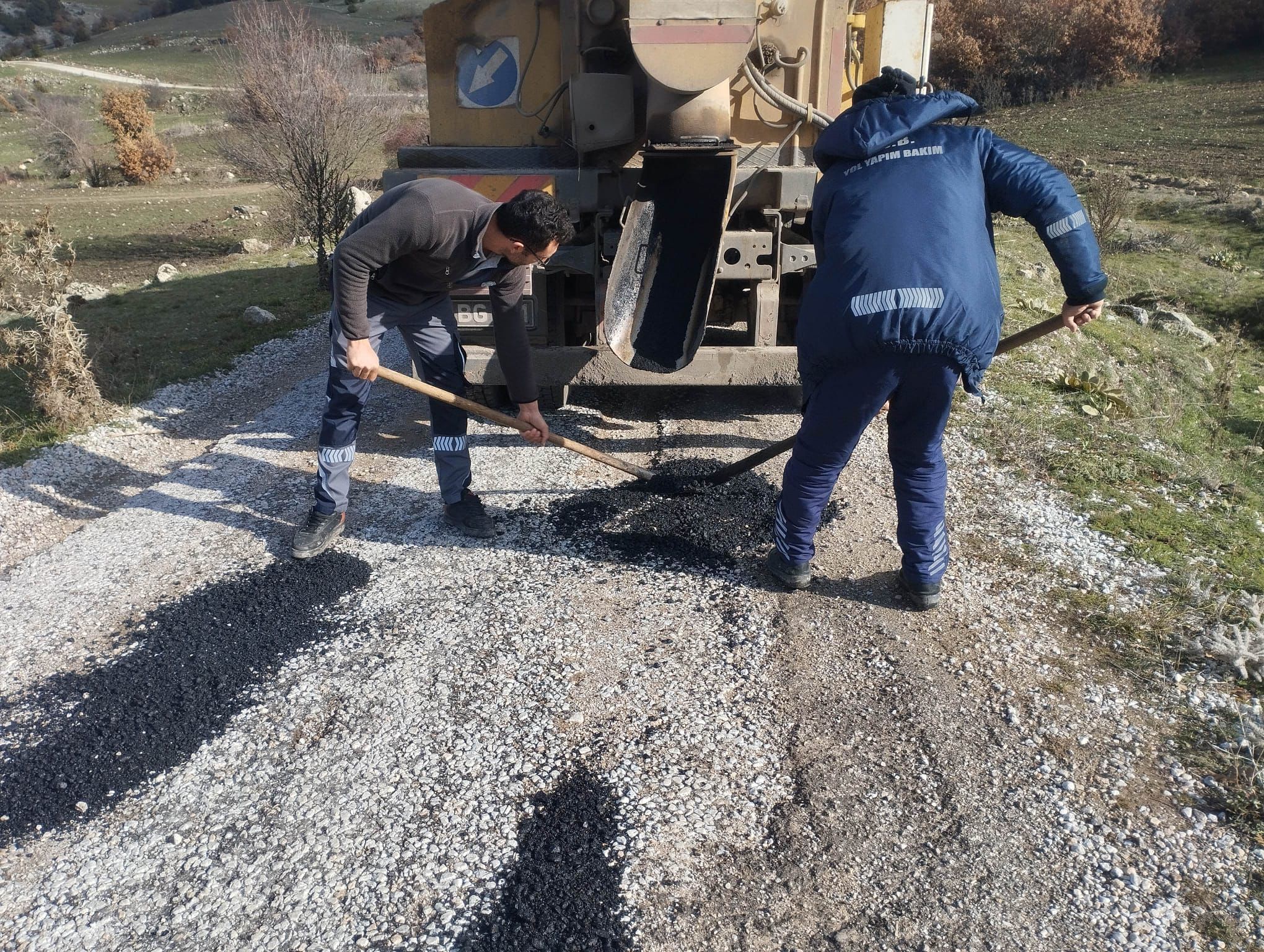 Büyükşehir’den Seyitgazi’de yol atağı: 11,5 kilometrelik hat yenilendi