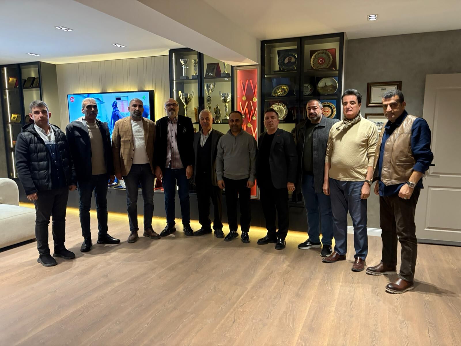 Dost Dernekleri Federasyonu’ndan Gökhan Yıldırım’a geçmiş olsun ziyareti