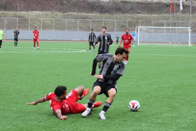 Zorlu Maçın Galibi Anadolu SF Oldu
