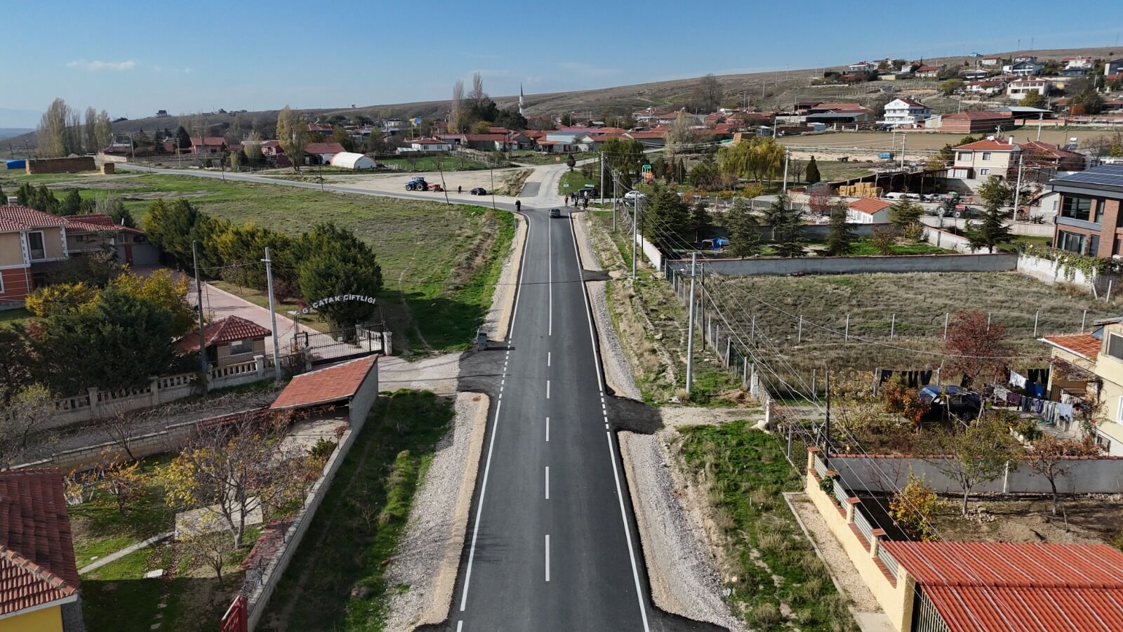 ALINCA-EMİRCEOĞLU YOLU YENİLENEREK HİZMETE AÇILDI