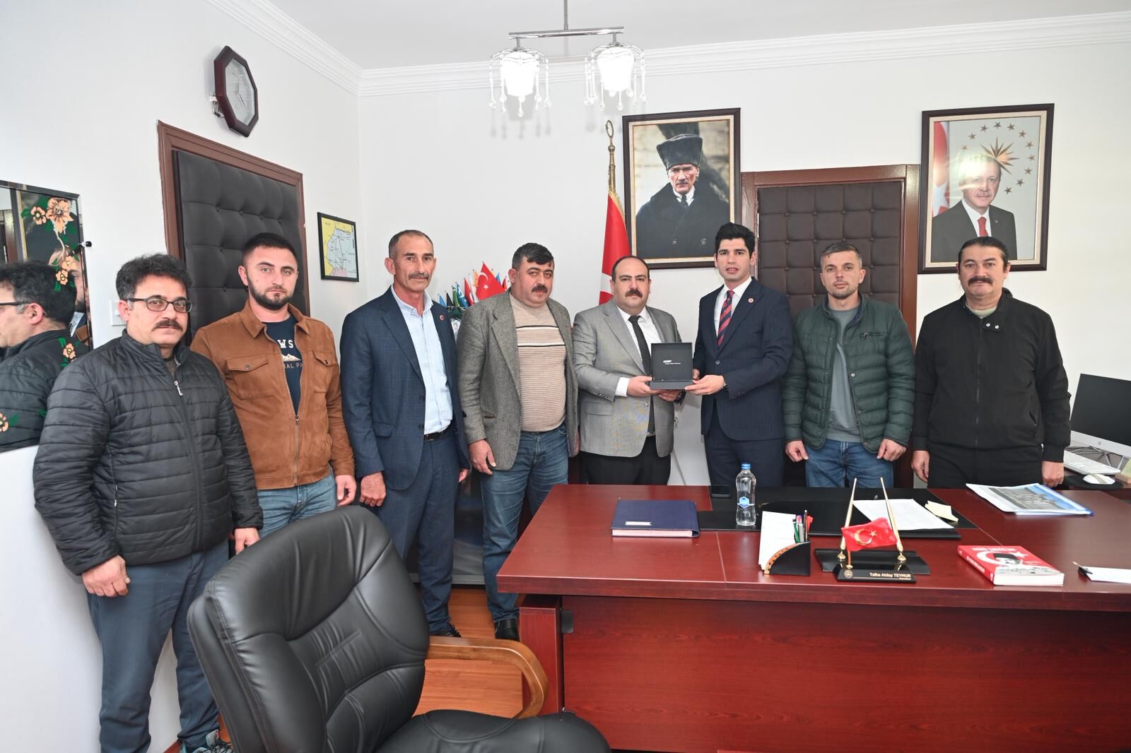 Hamamcı’dan Yeni İlçe Kaymakamı Teymür’e Hayırlı Olsun Ziyareti
