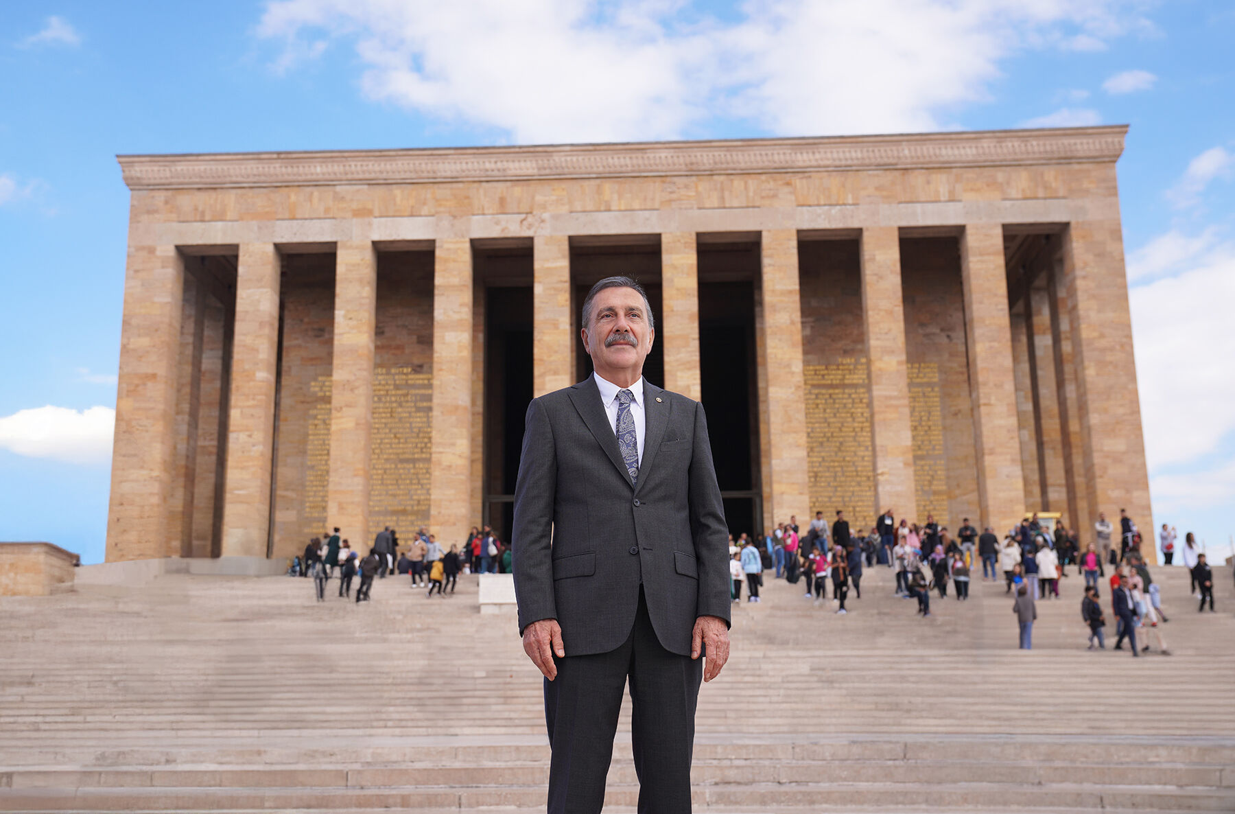 Başkan Ataç Atatürk'ü andı