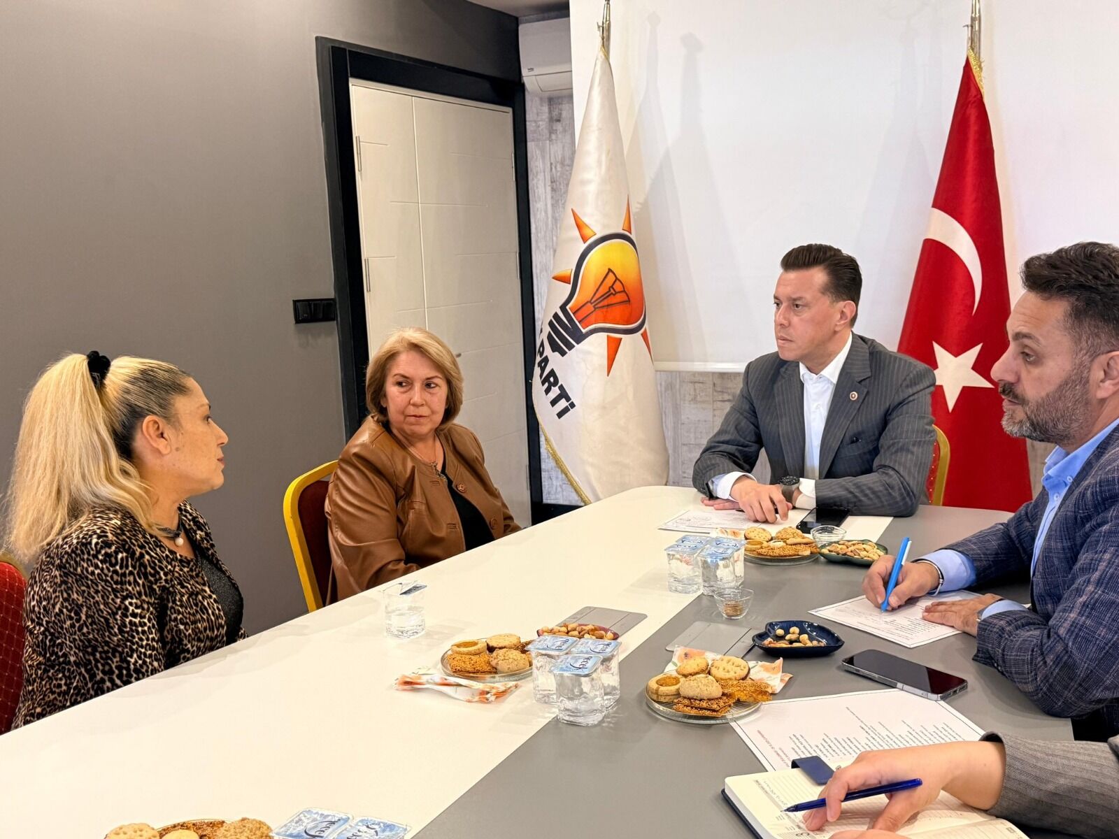 Nebi Hatipoğlu'ndan Hemşehrilerine Destek