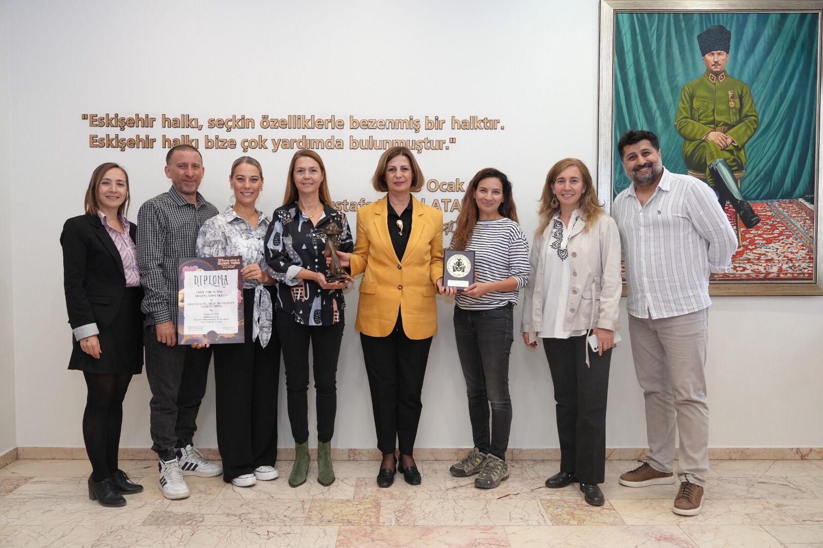 Şehir tiyatroları Avrupa'nın en değerli festivalinden ödülle döndü
