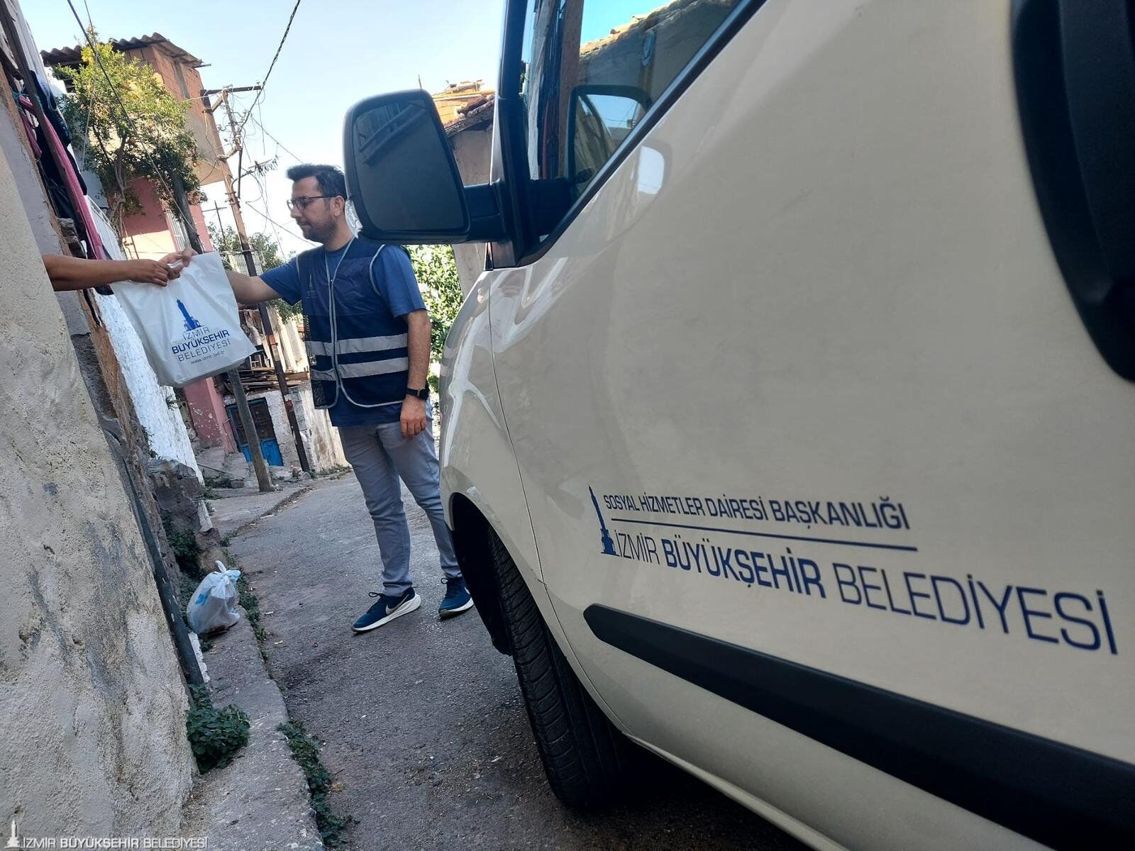 Büyükşehir'den Hem Üreticiye Hem Vatandaşa Destek
