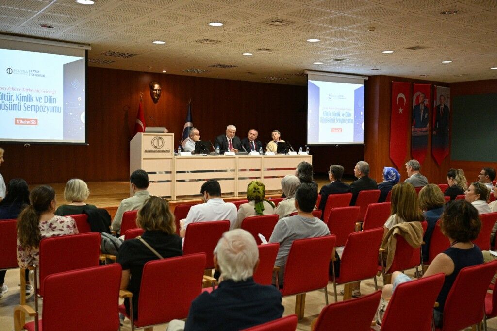 Yapay Zekâ ile Kültür ve Dilin Dönüşümü konuşuldu