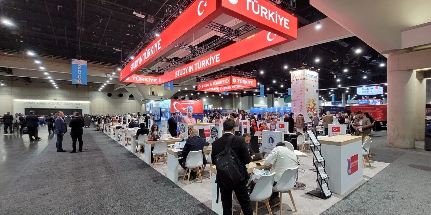 ESOGÜ ABD’de fuara katıldı
