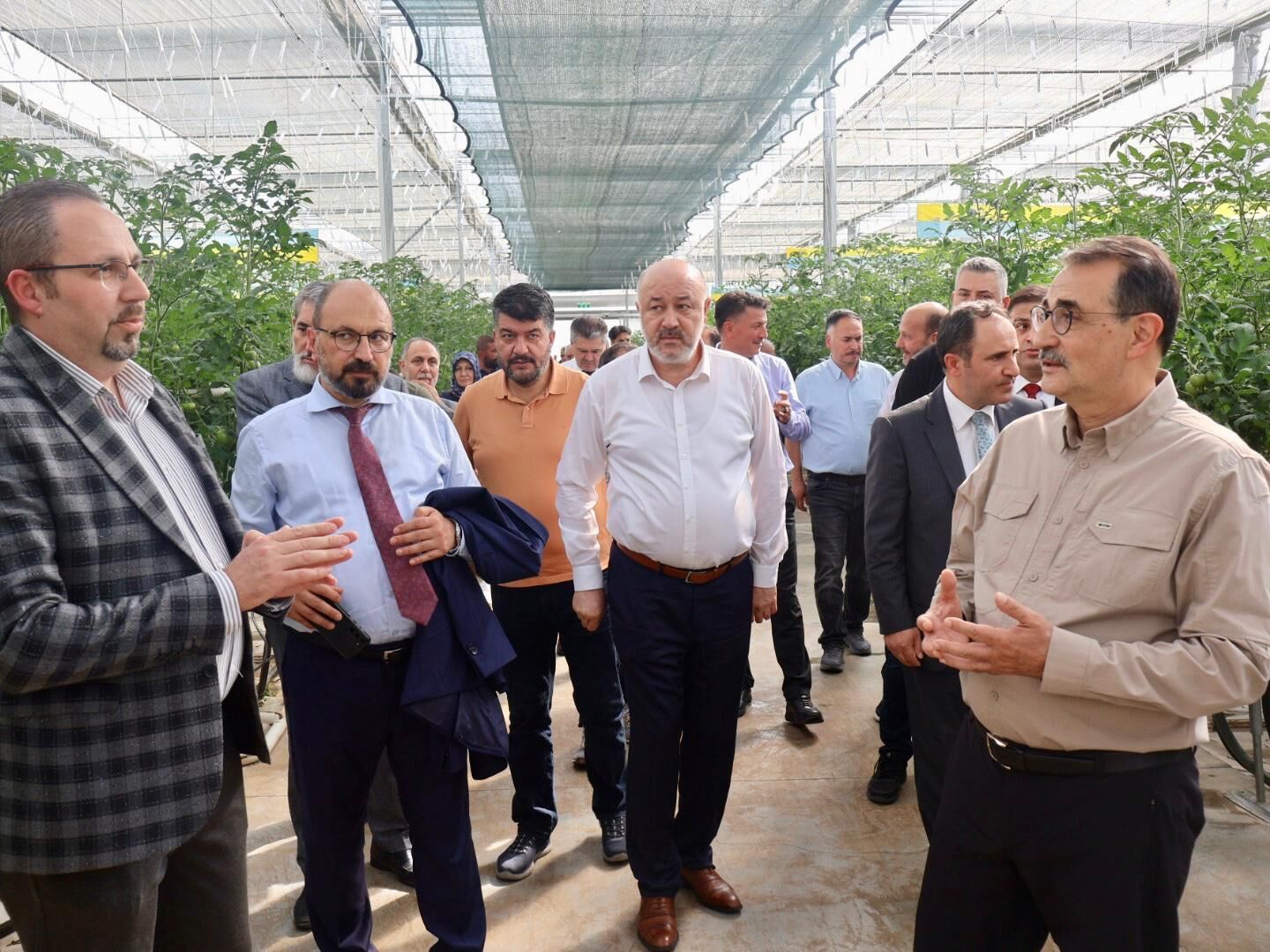 Eskişehir’in ilk topraksız tarım işletmesi açıldı