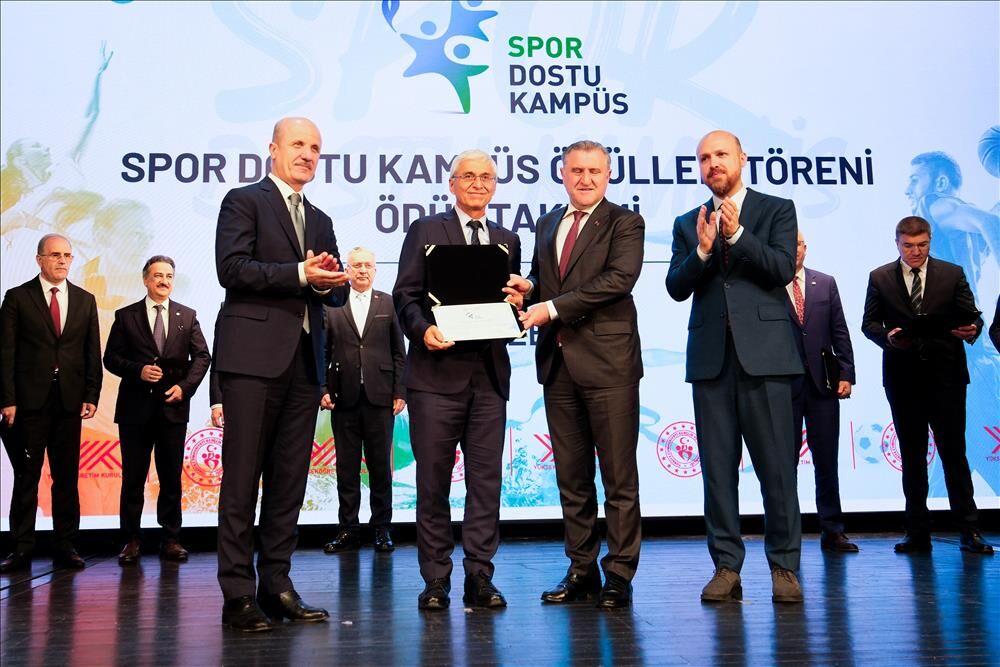 ESTÜ'ye “Spor Dostu Kampüs” Ödülü
