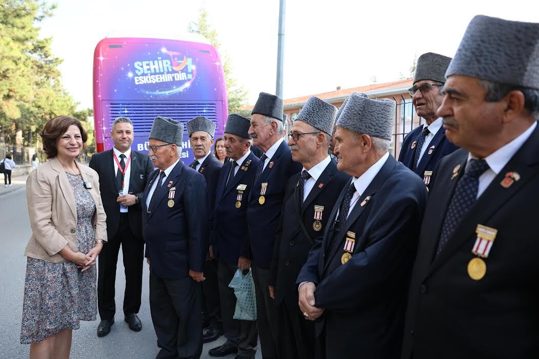 Başkan Ünlüce Gazileri uğurladı