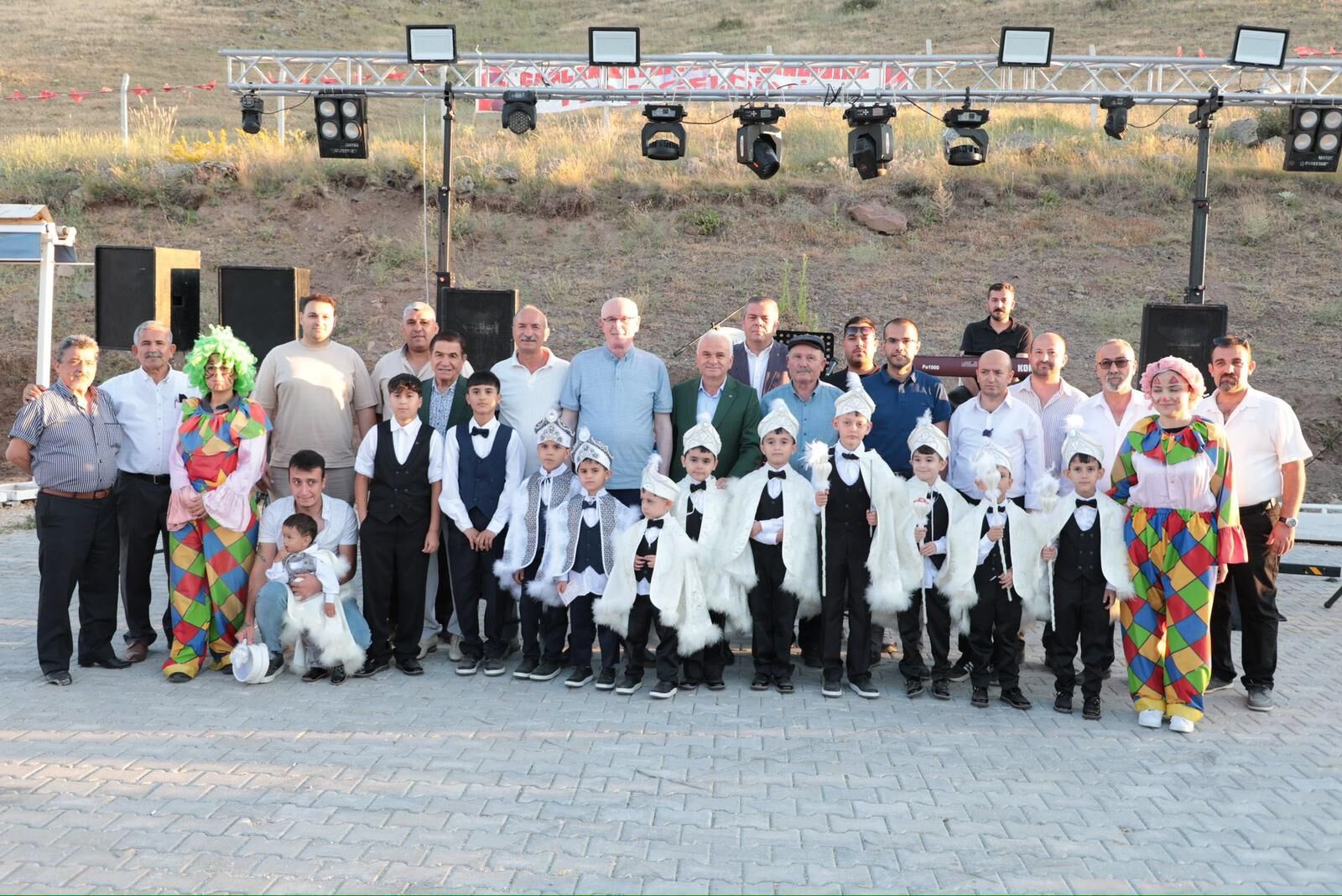 Çağlan Kayapınar Derneği’nden sünnet şöleni