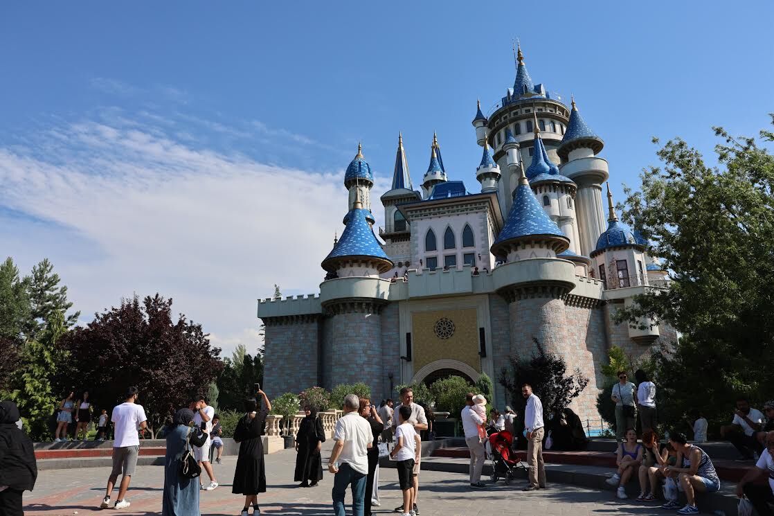 Eskişehir turist akınına uğradı