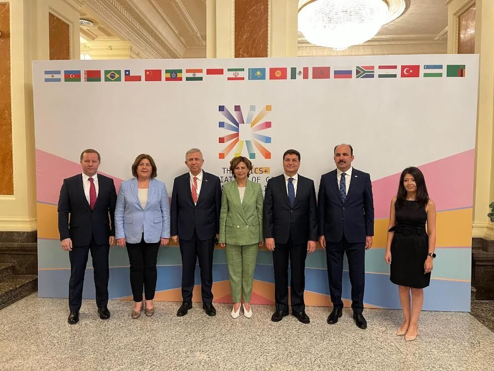 Başkan Ünlüce Kazan'da
