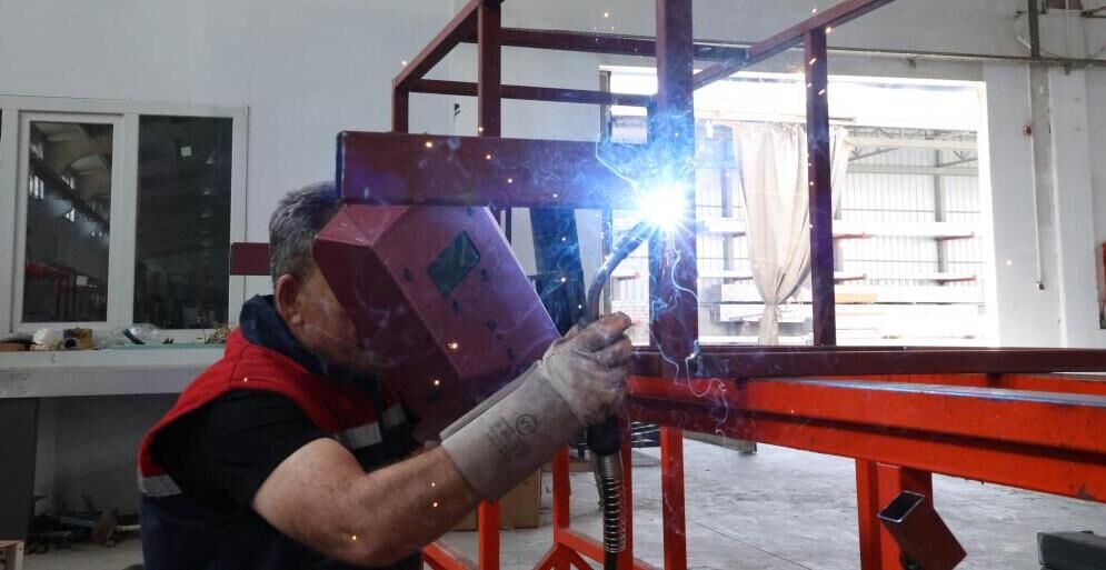 33 ülkede Türkiye'nin adını duyuruyorlar