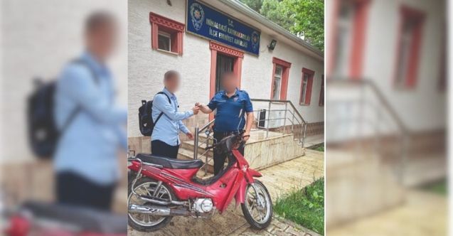 Geçen yıl çalınan motosiklet polis tarafından sahibine teslim edildi