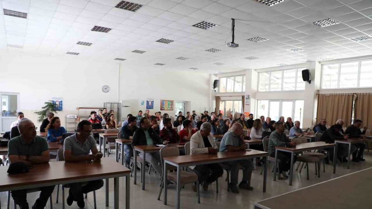 Bitki korumu ürünleri hakkında bayi ve toptancılara eğitim