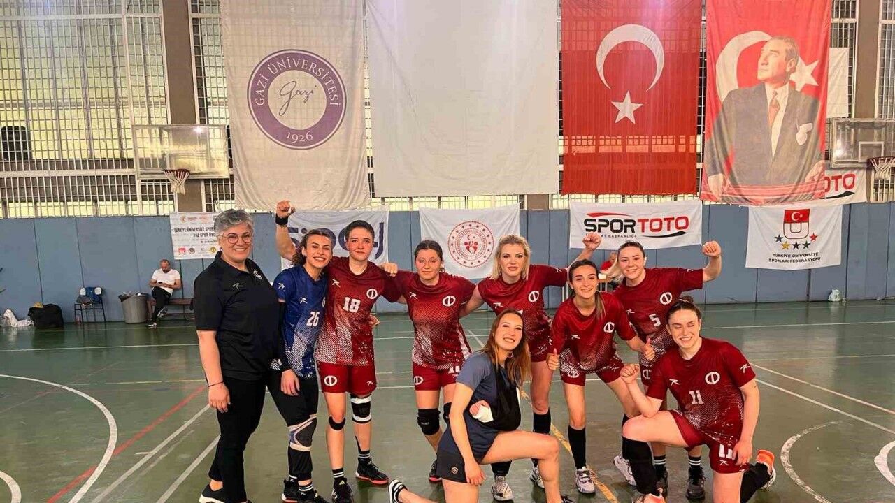 TÜSF hentbolda Anadolu Üniversitesi seriyi bozmadı
