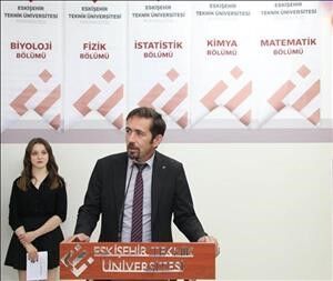 ESTÜ Fen Fakültesinde Bitirme Projeleri Poster Sunum Şenliği gerçekleştirildi