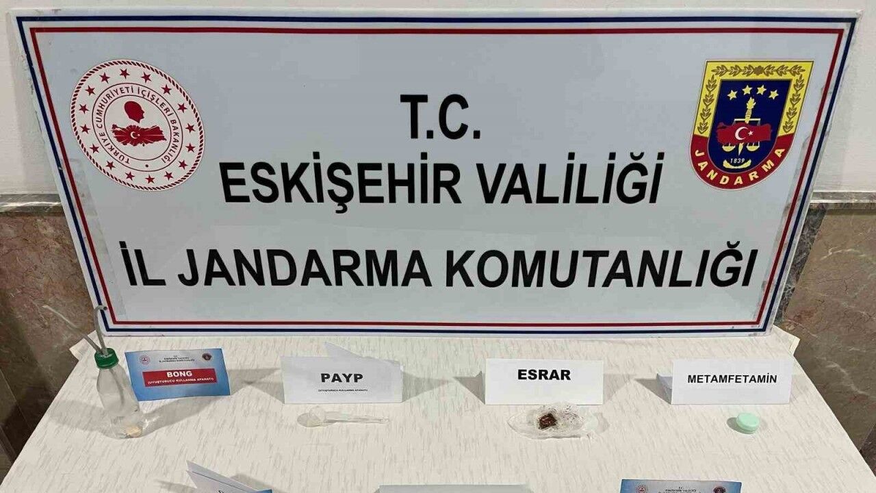 Tarih eser satmaya çalışan şahıslar jandarma tarafından yakalandı