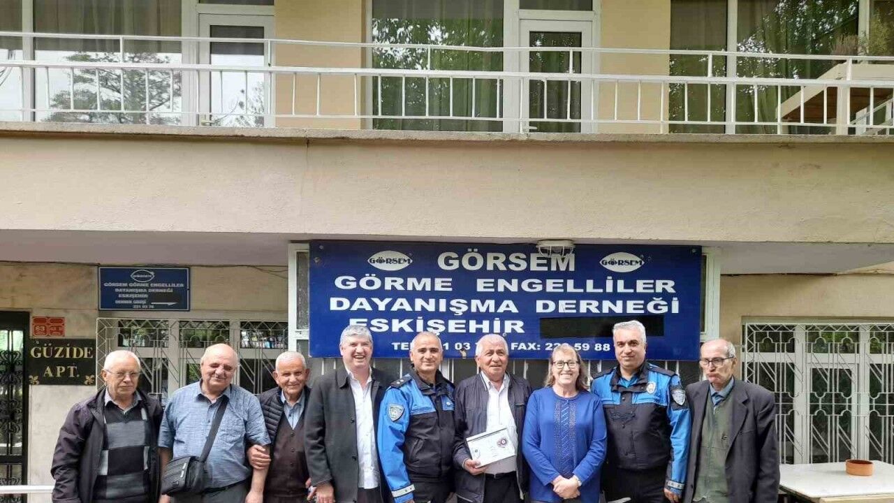 Polis ekiplerinden engelli vatandaşlara ziyaret