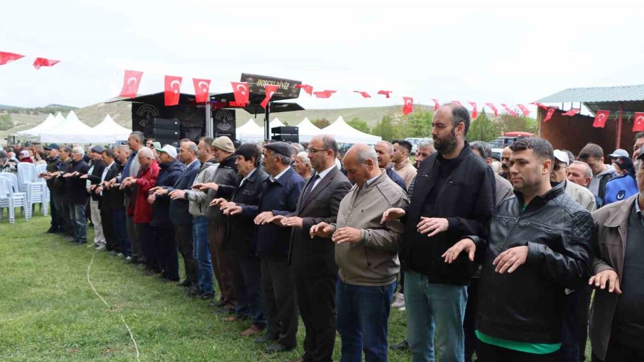 Gemiçli Yörüklerden Hıdırellez Şenliği ve şükür duası