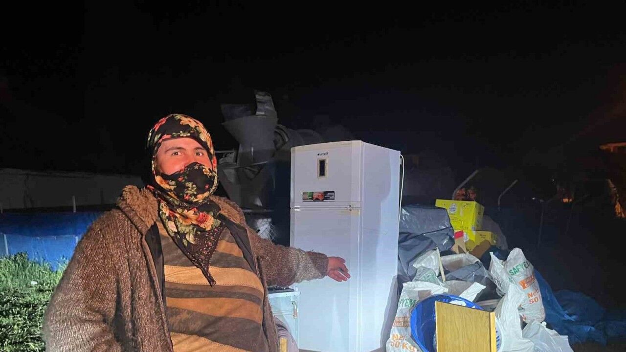Bin 500 liralık kirayı düzensiz ödeyen 7 çocuklu aile sokağa atıldı
