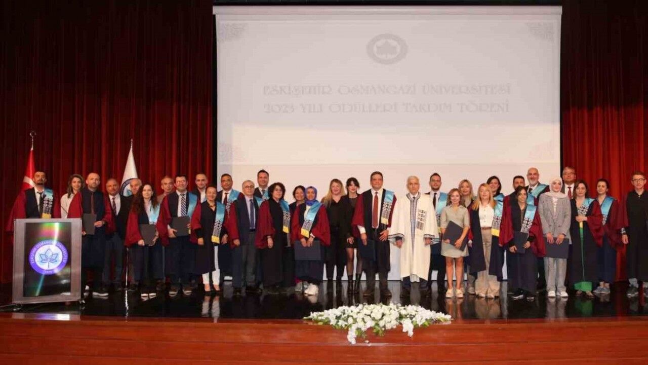 ESOGÜ 2023 Yılı Ödülleri sahiplerini buldu
