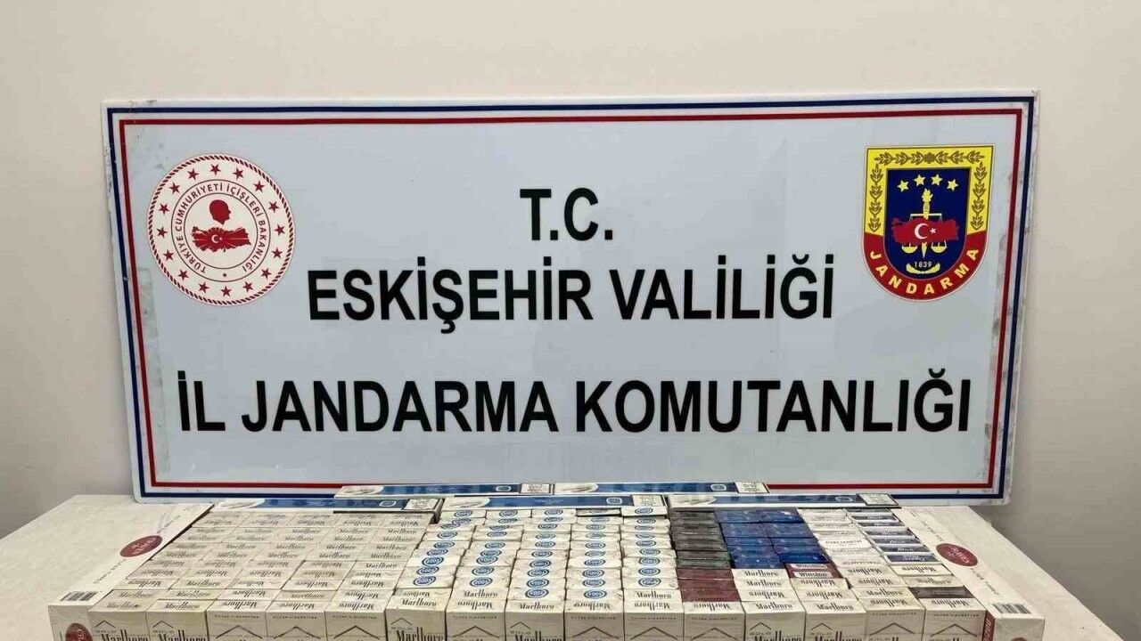 Kaçak sigara satan 2 şüpheli yakalandı