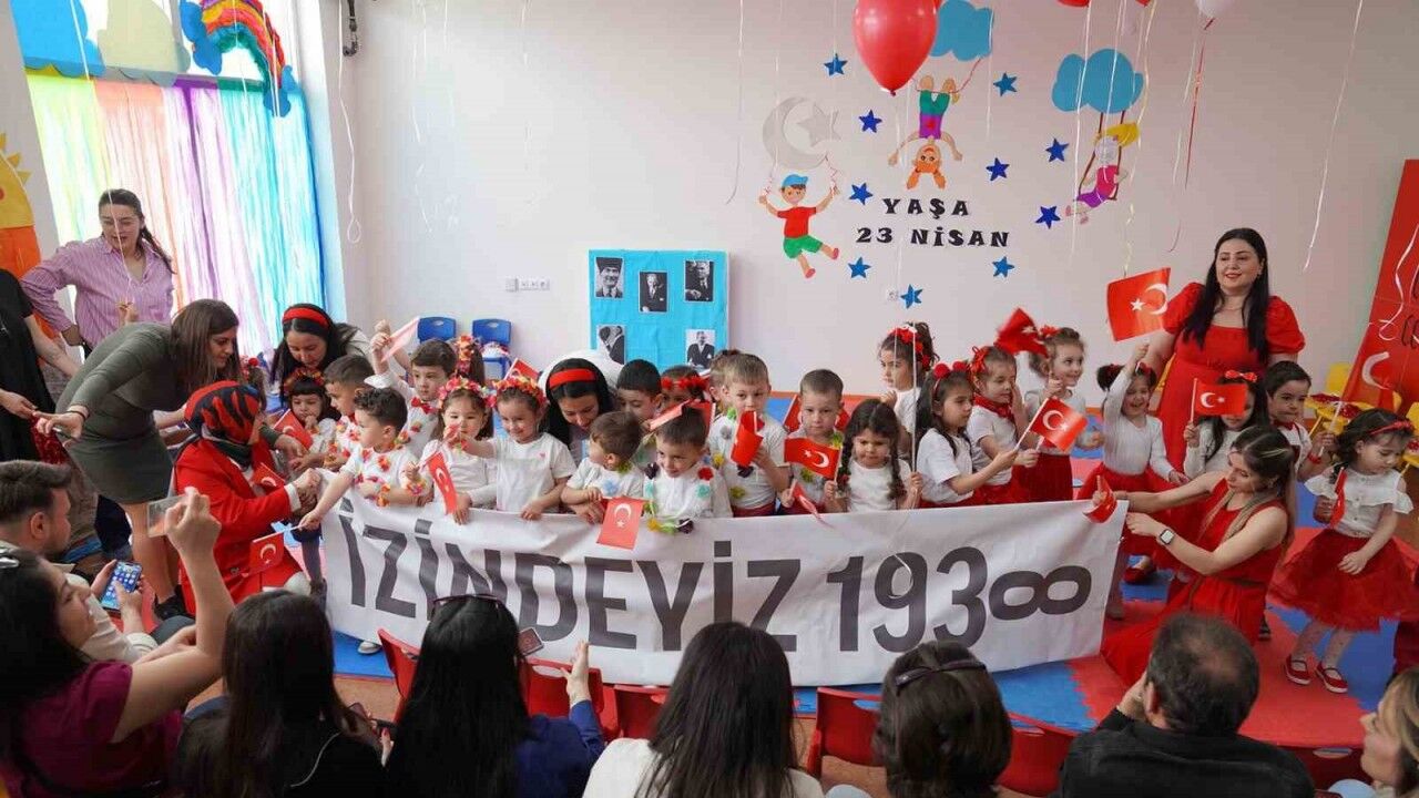 Minikler coşkuyla kutladı