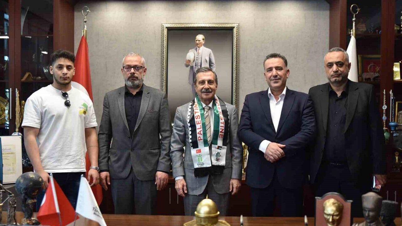 Kardeş şehir Salfeet’ten hayırlı olsun ziyareti