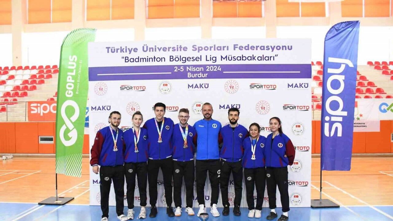 Anadolu Üniversitesi Badminton Takımı Süper Lige yükseldi