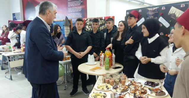 Liseli öğrencilerden Gazze'ye anlamlı bağış