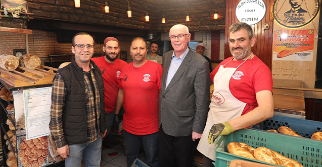 Kazım Kurt Tarihi Bölge esnafını ziyaret etti