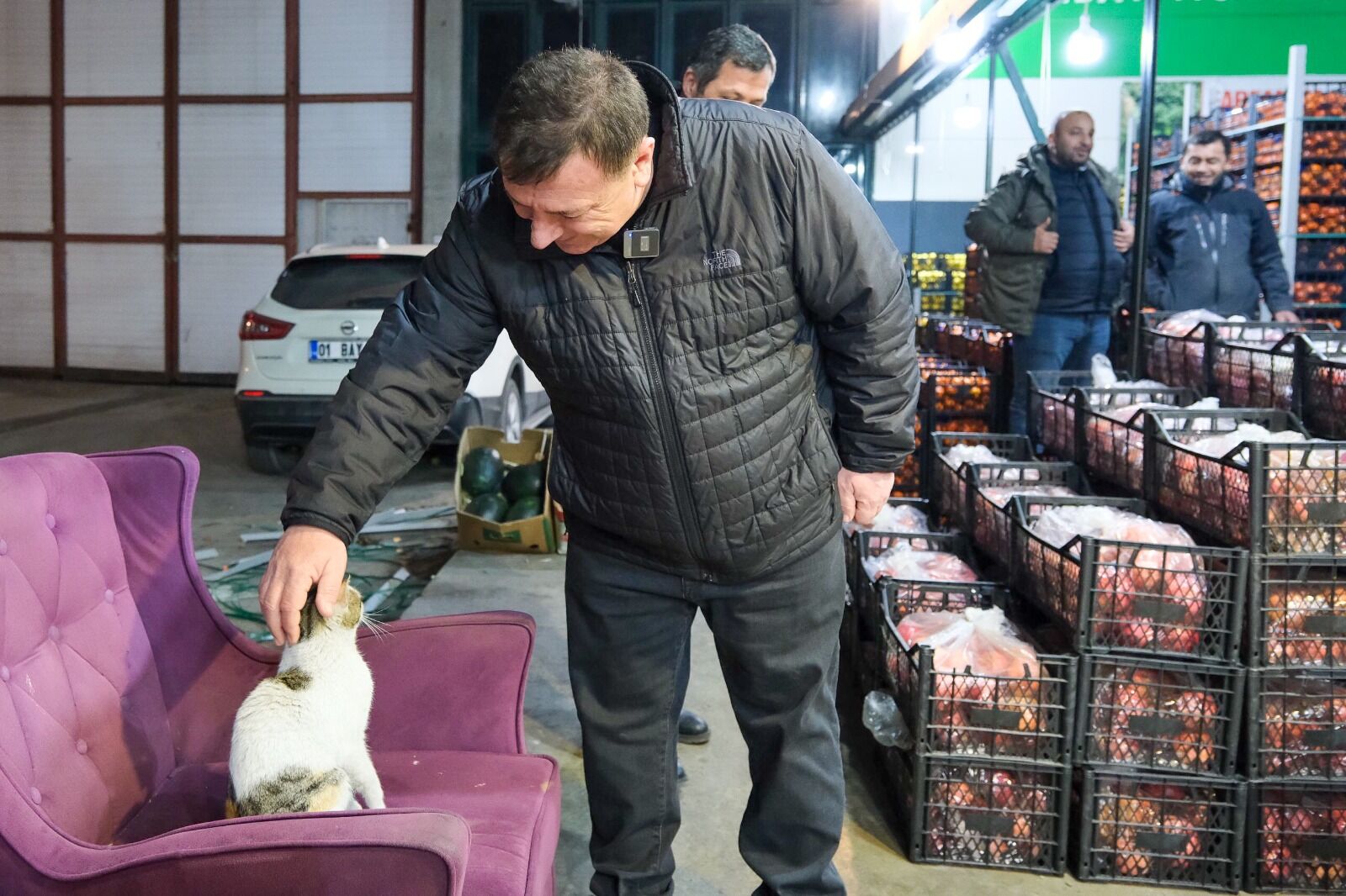 Özkan Alp: Odunpazarı'ndaki hayvanlarımız sahipsiz kalmayacak
