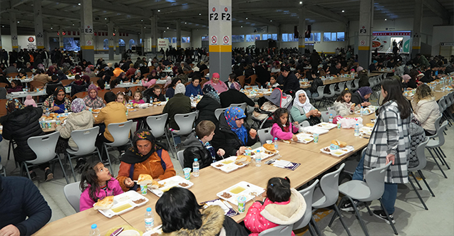 Büyükşehir’in geleneksel iftar buluşmaları başladı