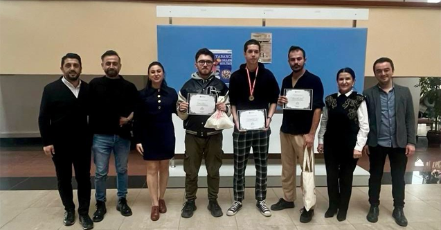 Yabancı Diller Kulübü’nün düzenlediği satranç turnuvası sona erdi