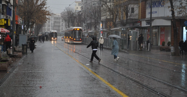 Meteorolojiden Eskişehir için sağanak yağış uyarısı!