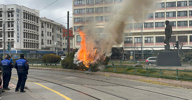 Eskişehir'de çıkan yangın paniğe neden oldu